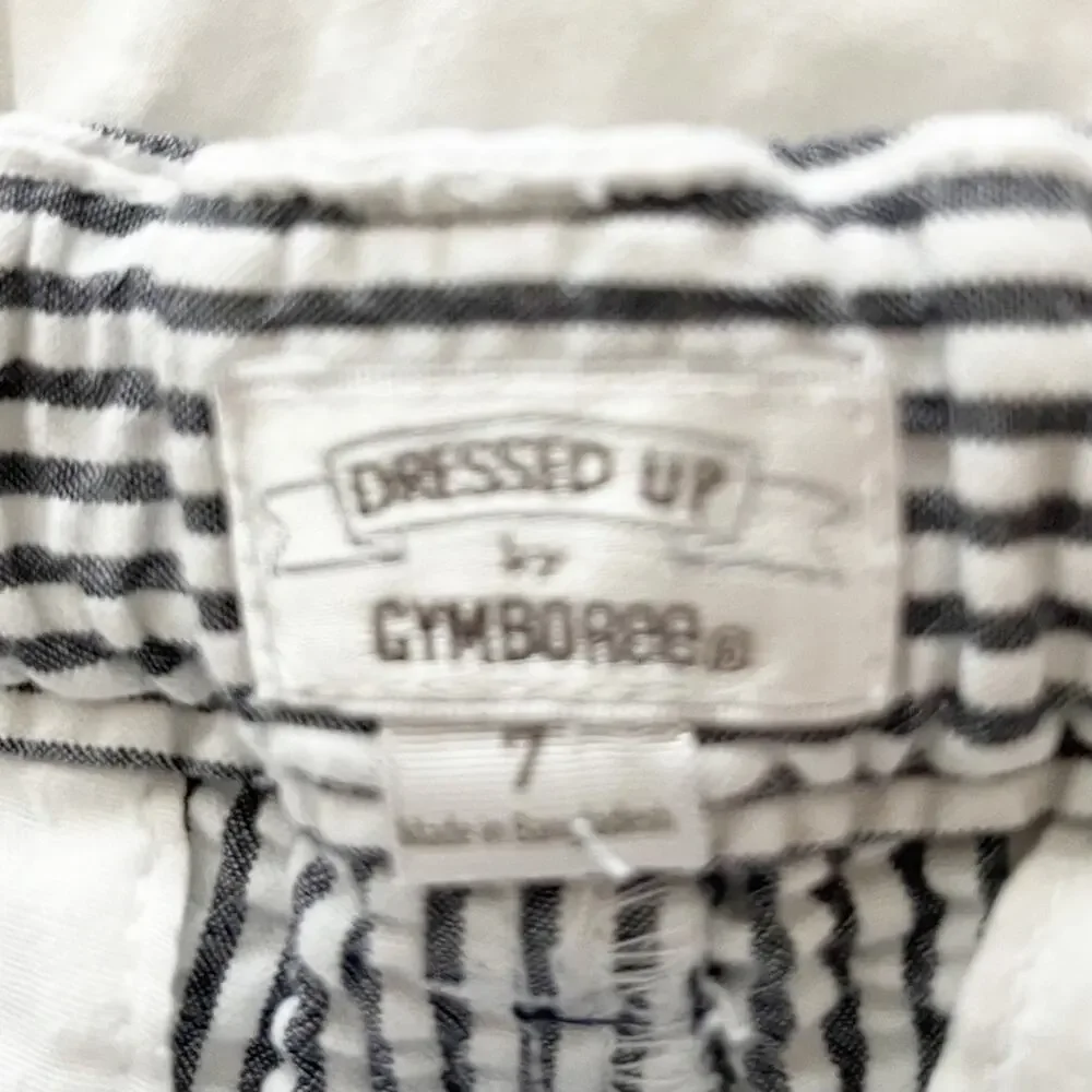 GYMBOREE Gray White Seersucker Shorts Boys Size 7 Classic Summer Style